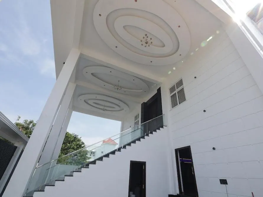 Luxury Beach Villa Kovalam